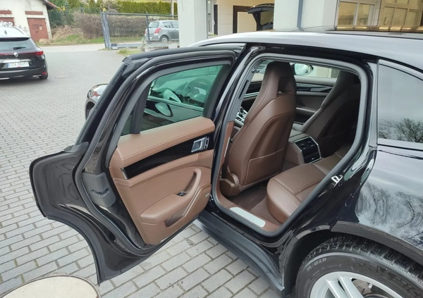 Porsche Panamera cena 396060 przebieg: 51000, rok produkcji 2019 z Piława Górna małe 596